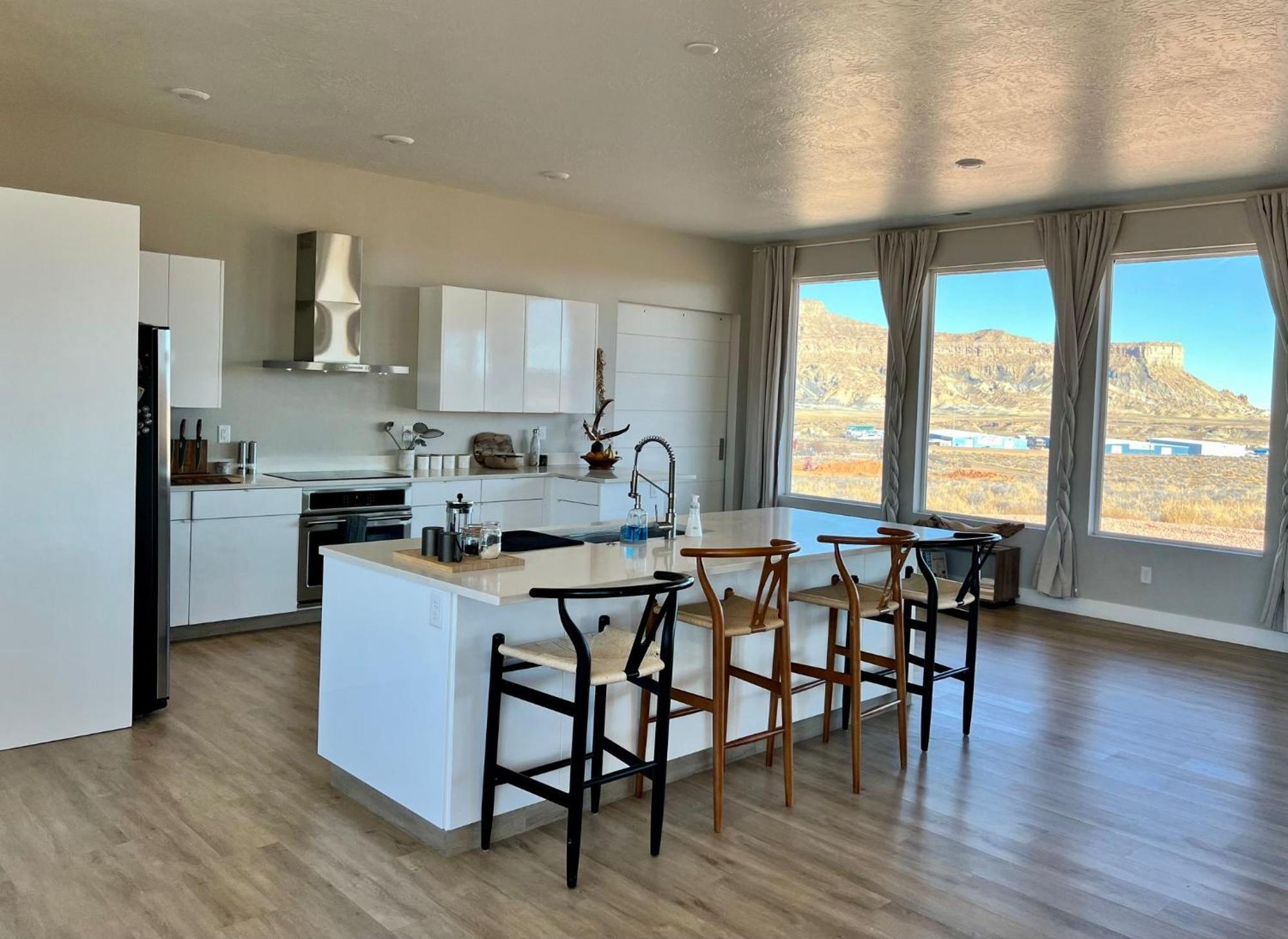 Page Arizona Border Town- Grand Serenity Room With Mesa Views Big Water Zewnętrze zdjęcie